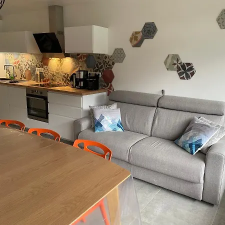 3 Pieces - 6 Personnes Apartment *