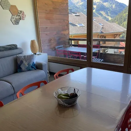 3 Pieces - 6 Personnes * Chatel